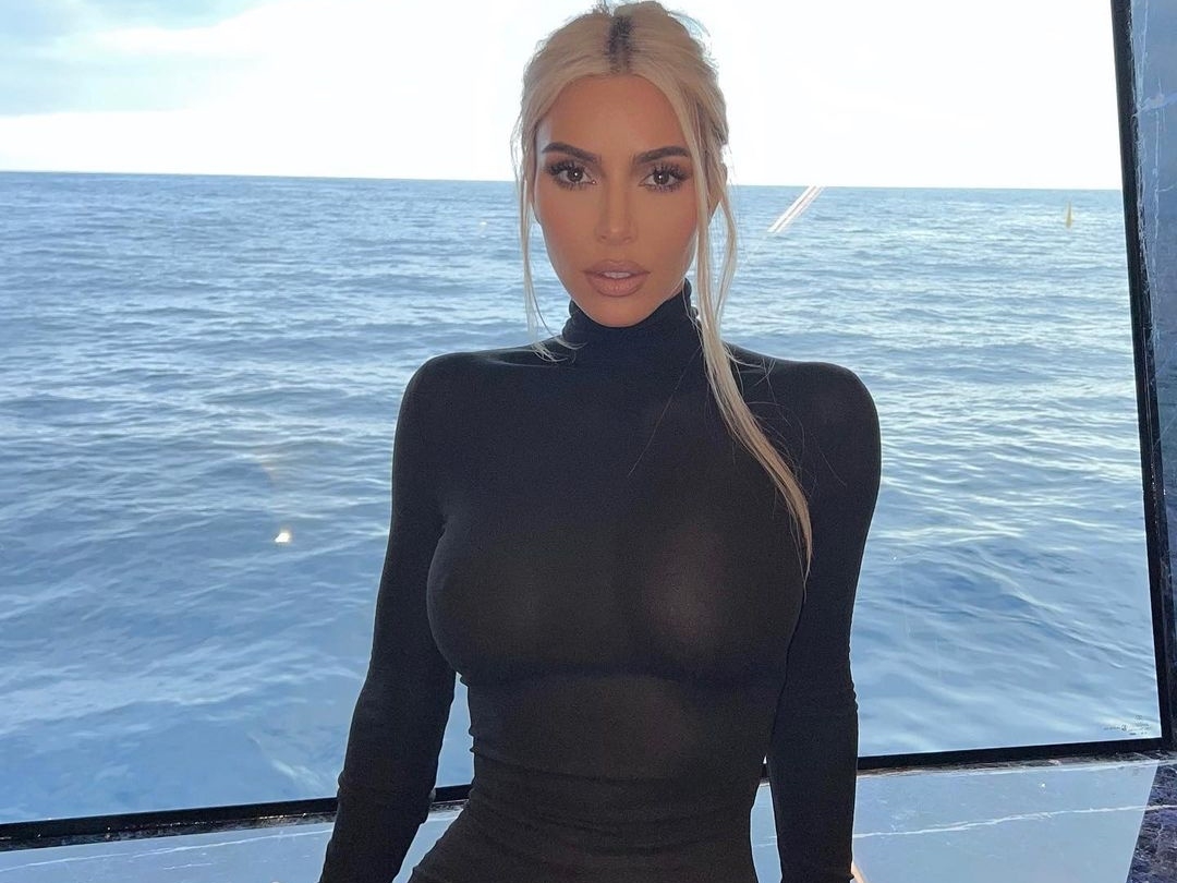 金卡戴珊 Kim Kardashian 200 萬出售二手柏金包！謊稱狀況良好遭批：「有夠低級！」
