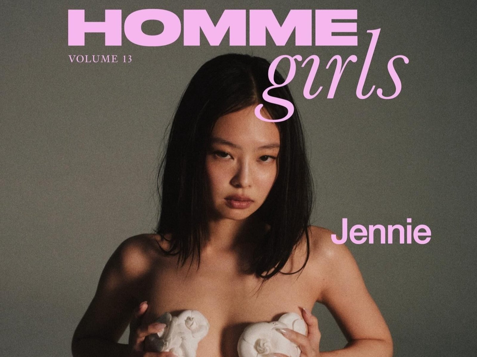 BLACKPINK Jennie 身高 163 公分裸上身登時尚雜誌封面！金社長性感尺度真的沒有極限～