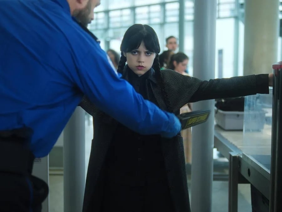 Netflix《星期三》第二季最新預告釋出！上映日期、角色回歸、劇情大揭秘！