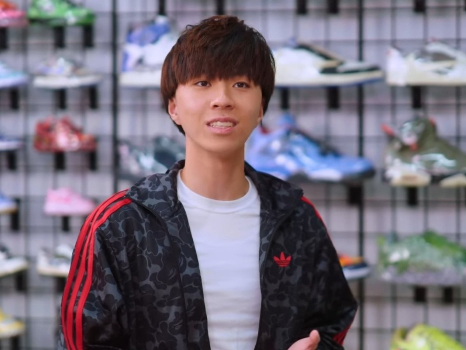 Ray 作客 Complex《Sneaker Shopping》成史上首位台灣人！爆花 7 萬買鞋暢聊球鞋文化！