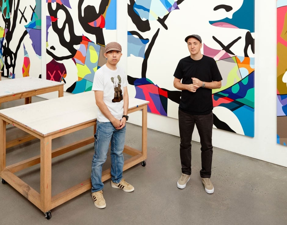 到底誰是 KAWS?憑什麼賣這麼貴?3 分鐘讓你搞懂這個 XX 標誌有多厲害!