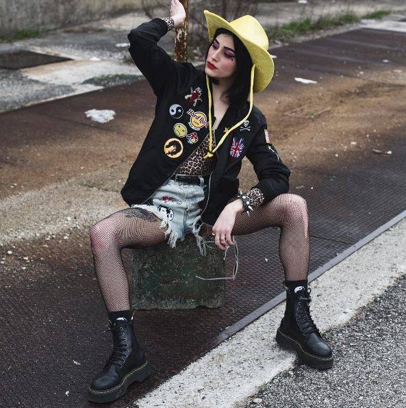 關於 Dr. Martens 馬汀鞋穿搭技巧、真假辨別一次看!加碼直擊英國工廠製作過程!