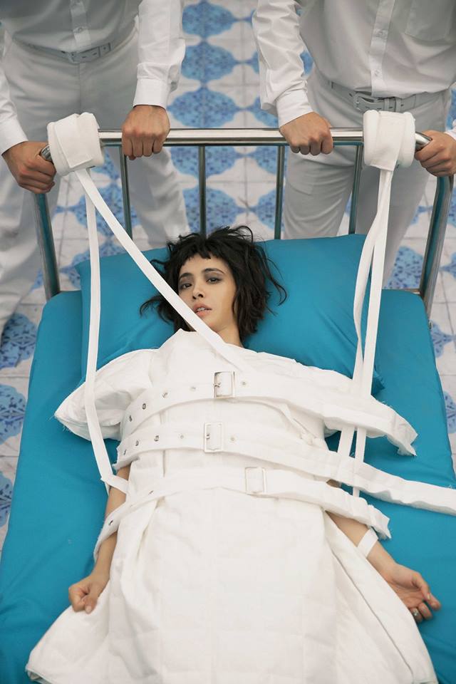 蔡依林新 MV 造型遭疑參考 LADY GAGA 8 年前歌曲　比對圖曝光！網：「有 87% 像 …」