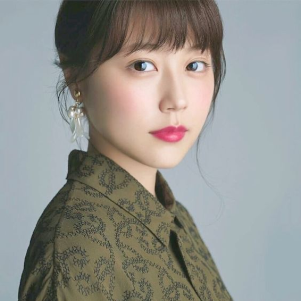 確定沒整形？！有村架純的大臉靠這「 3 樣百搭小物」秒變鵝蛋臉！網友：修圖師終於可以休息了⋯